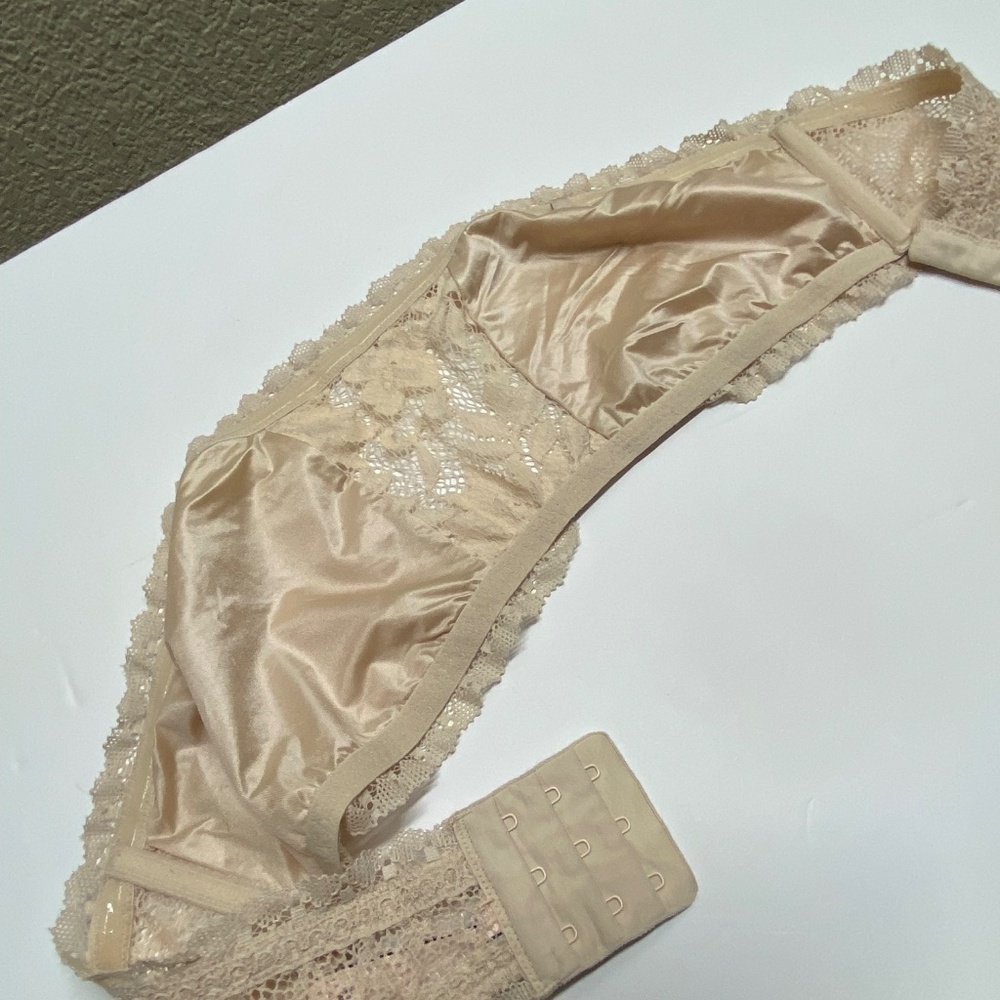* Victoria secret bralette large lace detail strapless non slip strip - Picture 6 of 8